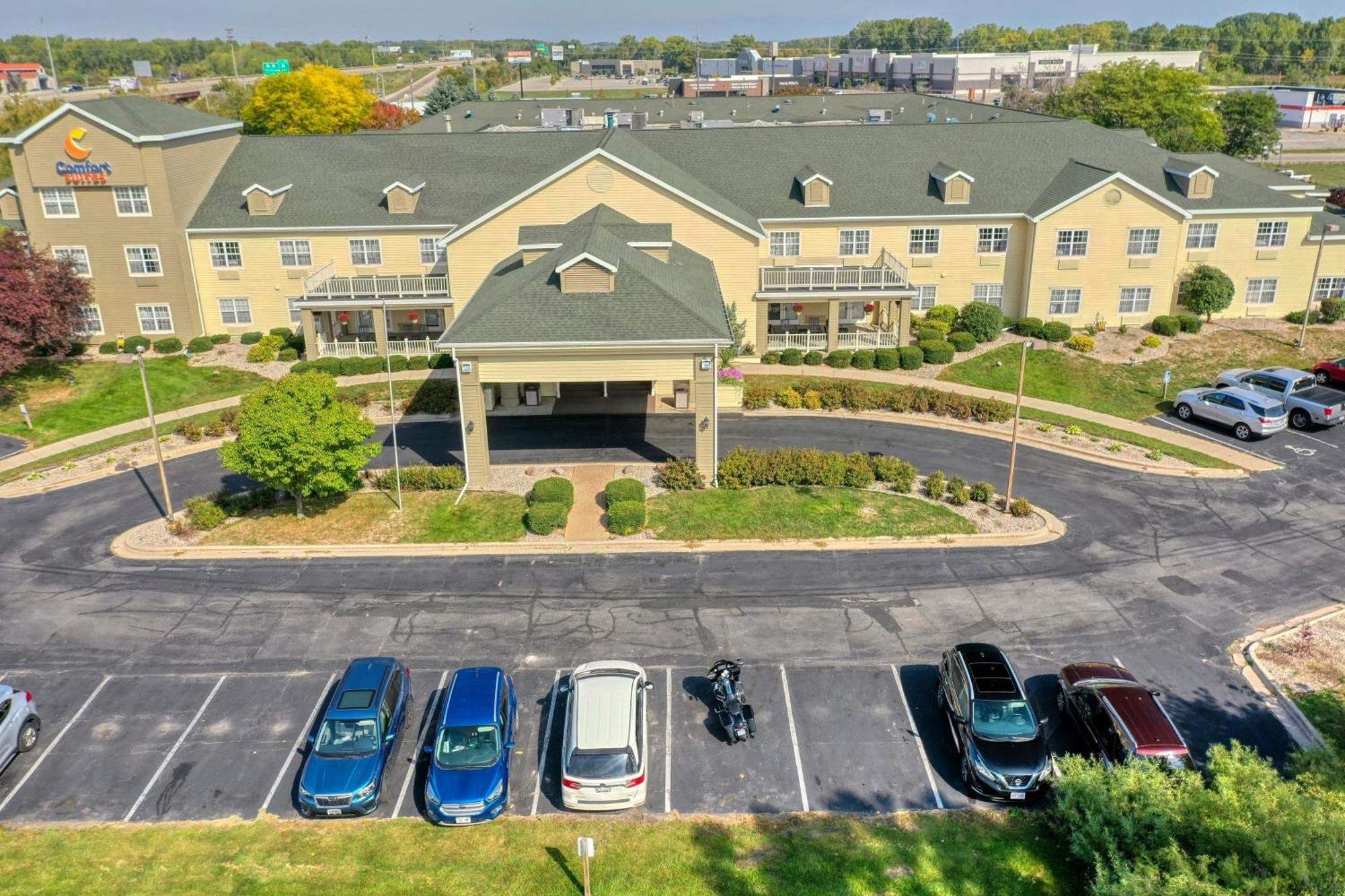 Comfort Suites Appleton Airport Экстерьер фото