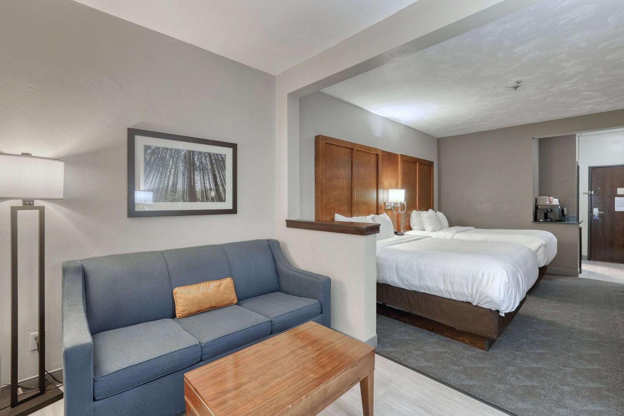 Comfort Suites Appleton Airport Экстерьер фото